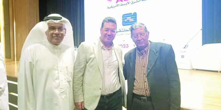 أول مصرى يفوز بجائزة الملتقى              سمير الفيل:«الكتابة هى الصوت الذى يقاوم الفناء»