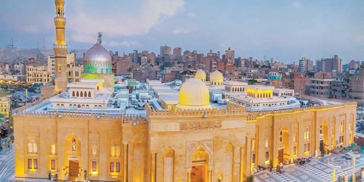 رئيس الوزراء يوجه بتشكيل لجنة عليا للحفاظ على الوجه الحضارى لمناطق المسار 1 - جريدة الجمهورية رئيس الوزراء يوجه بتشكيل لجنة عليا للحفاظ على الوجه الحضارى لمناطق المسار