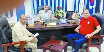 لست أول رئيس نادٍ يبيع سيارته