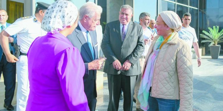 وزيرة البيئة خلال جولة فى جنوب سيناء :