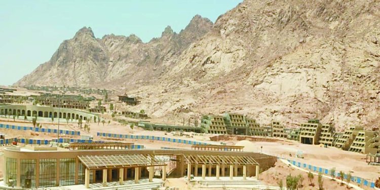 522 مشروعاً على «أرض الفيروز» ومدن القناة.. بتكلفة 46.7 مليار جنيه