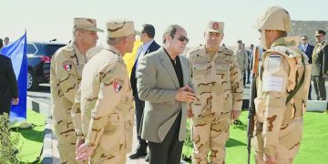 بطل التحرير والسلام بطل التطهير والتعمير