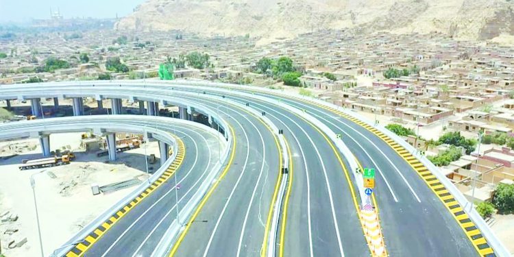 محور الحضارات طفرة فى عالم الطرق 1 - جريدة الجمهورية سيمون تترك «صيد العقارب» لتنقذ إنساناً بشنط رمضان