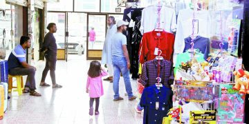 جمعيات أهلية تستعد لتوفير ملابس عيد الفطر للأيتام