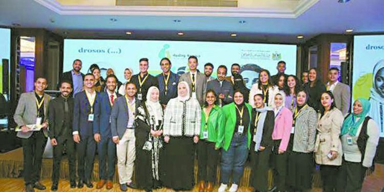 الأطفال الأيتام فى قلب وعقل القيادة السياسية 1 - جريدة الجمهورية الأطفال الأيتام فى قلب وعقل القيادة السياسية