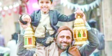 طبق «الشفوت»لاتخلو منه المائدة اليمنية الجلسات الرجالية«عادة رمضانية» انتقلت إلى النساء