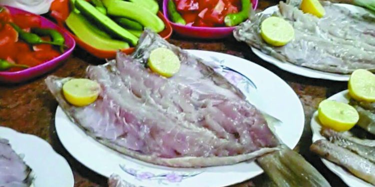 الفسيخ.. وأسطورة «الألف سيخ»