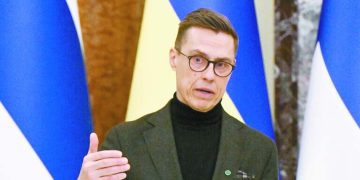 رئيس فنلندا يطالب «الناتو» بالاستعداد لمواجهة مباشرة مع روسيا