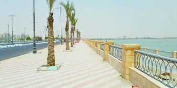 تحذير «أفريقى» للقطبين