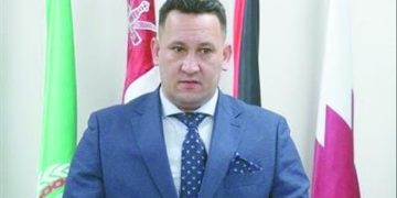 تحذير «أفريقى» للقطبين