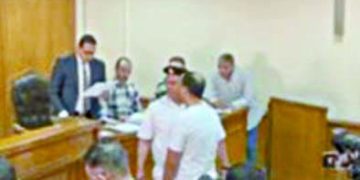 تحذير «أفريقى» للقطبين