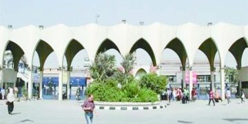 تحذير «أفريقى» للقطبين