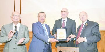 سموحة «طمعان» .. وبلدية المحلة «عشمان»