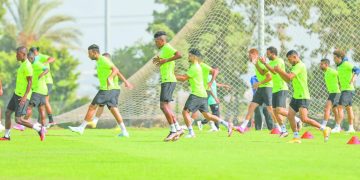 الزمالك يرفض معاقبة «شلبى».. ويصرف مكافآت للاعبين