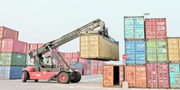 الزمالك يرفض معاقبة «شلبى».. ويصرف مكافآت للاعبين