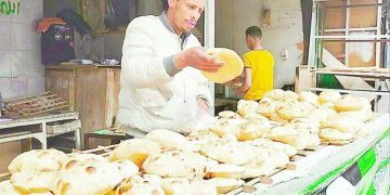 رغيف وزن 25 جراماً بــ 50 قرشاً.. و 40 جراماً بـ 75..و«الفينو» بجنيه