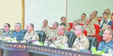 وزير الدفاع: القوات المسلحة حريصة على تطوير منظومات التدريب والاستعداد القتالى