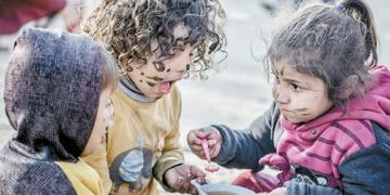 «الأونروا» تفضح إجرام الاحتلال: إسرائيل تجاوزت كل الخطوط الحمراء.. وغزة فقدت كل شىء