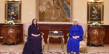 قرينة الرئيس: «زيارة غالية وخطوة عزيزة لسيدة عمان الأولى»