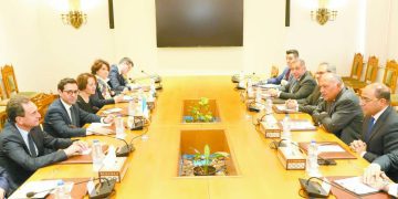 شكرى يؤكد على ما تبذله مصر من جهود      مضنية  لحقن دماء الفلسطينيين