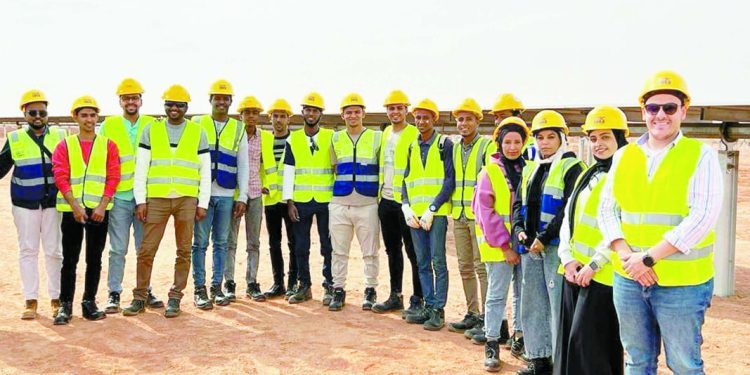 عمال مصر.. سواعد البناء والتنمية 1 - جريدة الجمهورية دينا مشرف:الميدالية الأولمبية.. حلمى