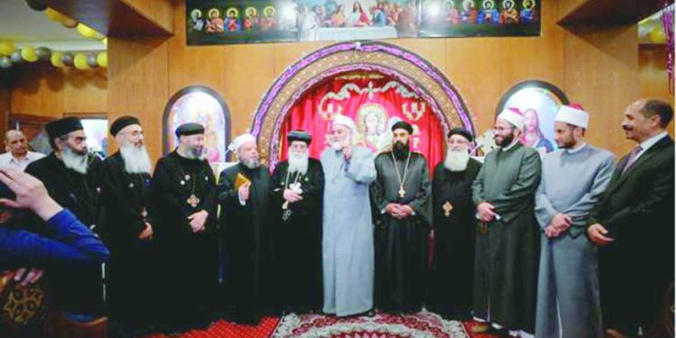 الأهلى يقترب من التجديد للقائد «معلول»