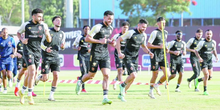 الأهلى يطلب حكاماً أجانب لمباراتى بيراميدز والزمالك