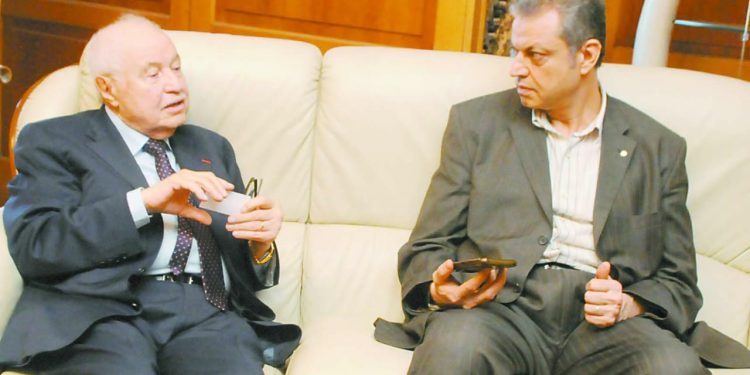 المفكر العربى د. طلال أبوغزالة.. فى حوار مع "الجمهورية" مصر نجحت بجدارة فى تحويل «المحنة لمنحة» 1 - جريدة الجمهورية على استاد الرعب .. الزمالك «الفنان» يواجه نهضة «البركان»