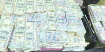 الأهلى يسعى لتجديد عقد معلول