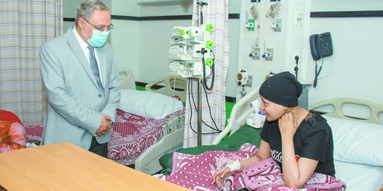 أحلم بعلاج مصرى للسرطان