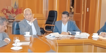 عصام فرحات رئيس جامعة المنيا لـ«الجمهورية»: افتتاح جامعة تكنولوجية لتخصصات المستقبل.. وندرس إنشاء «الدولية»