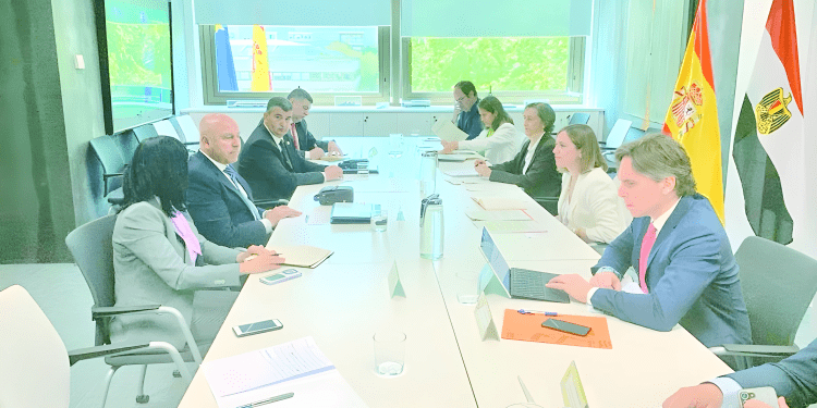 توسيع مجالات التعاون.. مع «تالجو» و«كولواى» و«كاف»: مباحثات «مصرية ــ إسبانية».. لتوطين صناعة القطارات