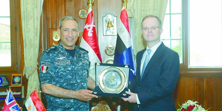 مصر وبريطانيا تنفذان التدريب المشترك «مدافع الإسكندرية»