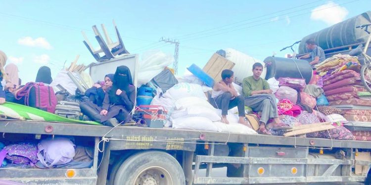 900 ألف شخص «نزحوا قسرًا».. من جنوب غزة