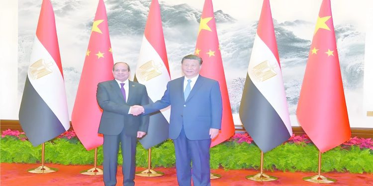 السيسى وشى جين بينج خلال قمة بكين