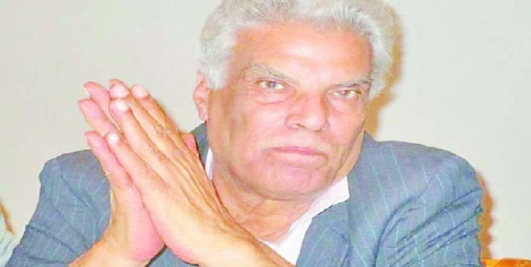 الروائى الكبير إبراهيم عبدالمجيد صاحب «عتبات البهجة»:عالجت الألم بالقلم..الكتابة «متعتى فى الحياة».. والجوائز تسعدنى