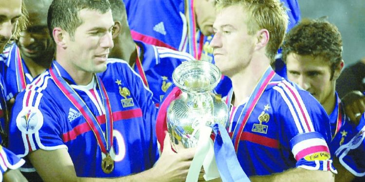 نجوم عرب تألقوا فى كأس الأمم الأوروبية 1 - جريدة الجمهورية نجوم عرب تألقوا فى كأس الأمم الأوروبية