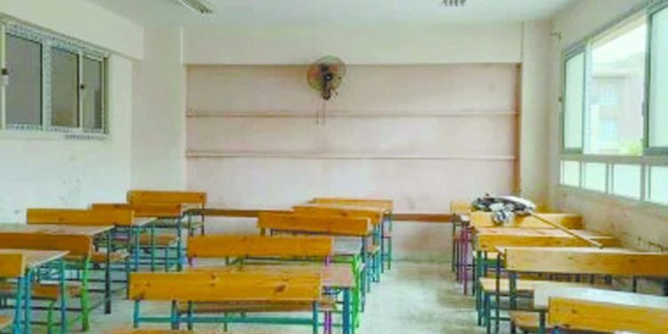 امتحانات الثانوية وصلت المحافظات.. بـ «الشمع الأحمر» 1 - جريدة الجمهورية امتحانات الثانوية وصلت المحافظات.. بـ «الشمع الأحمر»