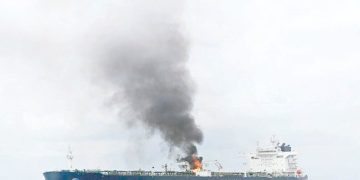 الزوارق المفخخه .. الخطر الأكبر على ملاحة البحر الأحمر