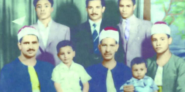 المنشاوى.. الخــاشع البــاكى 1 - جريدة الجمهورية المنشاوى.. الخــاشع البــاكى