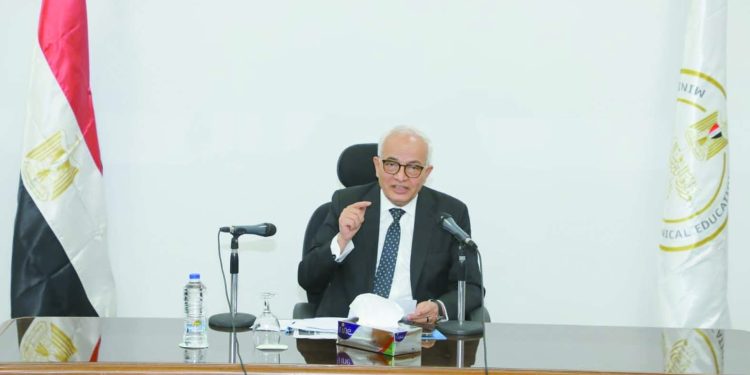 الشناوى يحجز مكانه.. والعميد يشعل المنافسة على التشكيل