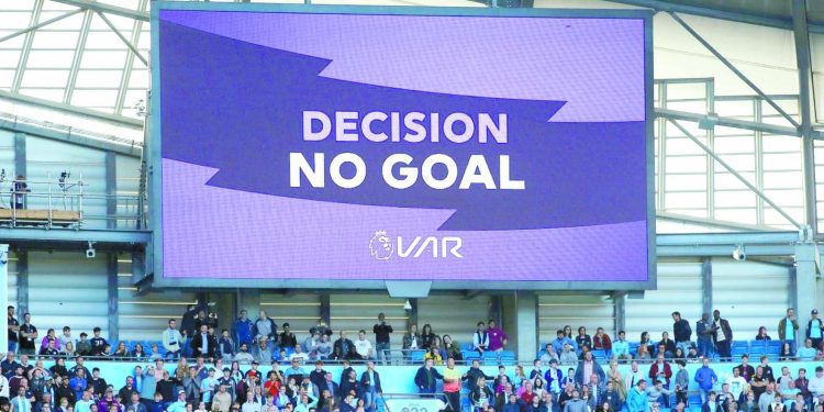 الشناوى يحجز مكانه.. والعميد يشعل المنافسة على التشكيل