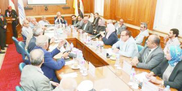 8 ملايين دولار للموافقة شروط «أهلاوية» لرحيل «عاشور»