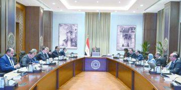 حل مشاكل المستثمرين وزيادة الصادرات 15 ٪ سنوياً 9 - جريدة الجمهورية 8 ملايين دولار للموافقة شروط «أهلاوية» لرحيل «عاشور»
