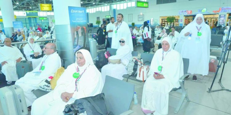 الزمالك ينفى التفاوض مع بن شرقى