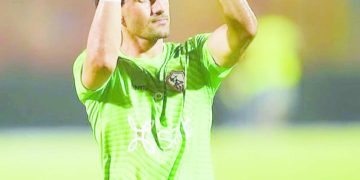 الزمالك ينفى التفاوض مع بن شرقى