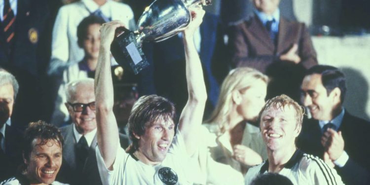 «مستقبل» الفراعنة من قلب القارة «العجوز»