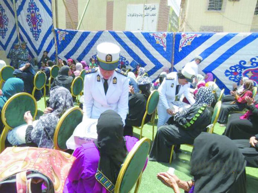 «الداخلية» تؤِّمن احتفالات المواطنين .. وترسم الفرحة على وجوه «الأكثر احتياجاً» 2 - جريدة الجمهورية IMG 20240615 WA0054 - جريدة الجمهورية