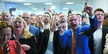 كين يحمل آمال الإنجليز أمام طموحات صربيا