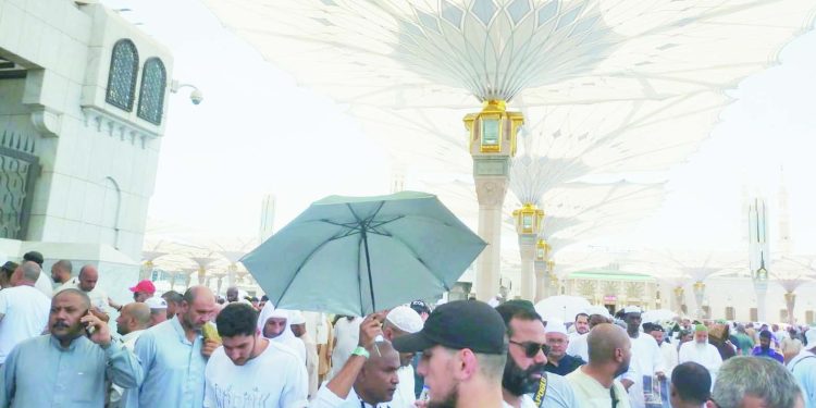 زحام شديد فى صلاة الجمعة بالحرمين..  قبيل  وداع الأراضى المقدسة